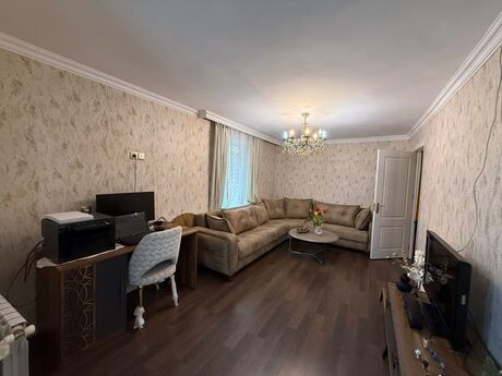 2 otaqlı köhnə tikili - İnşaatçılar m. - 50 m²