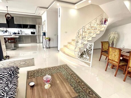 5 otaqlı həyət evi/bağ evi - Nardaran q. - 350 m²