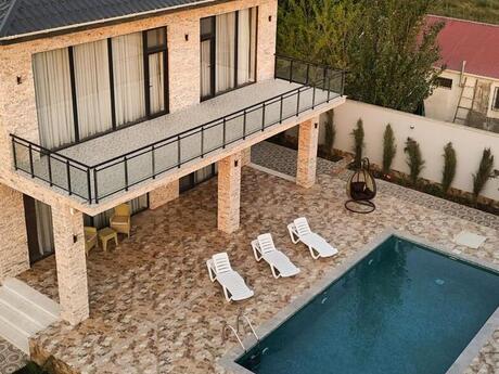 6 otaqlı həyət evi/bağ evi - Nardaran q. - 350 m²