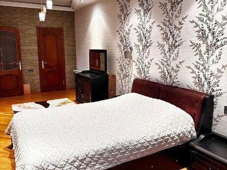 3 otaqlı yeni tikili - Gənclik m. - 168 m²
