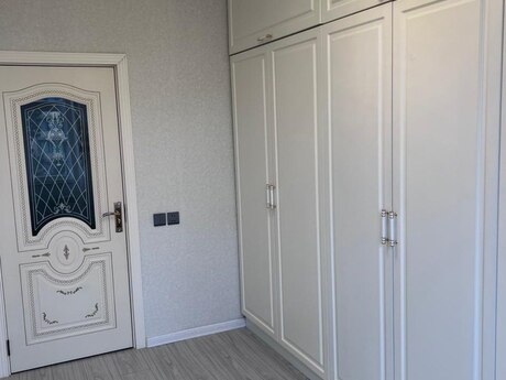 3 otaqlı köhnə tikili - Azadlıq Prospekti m. - 85 m²
