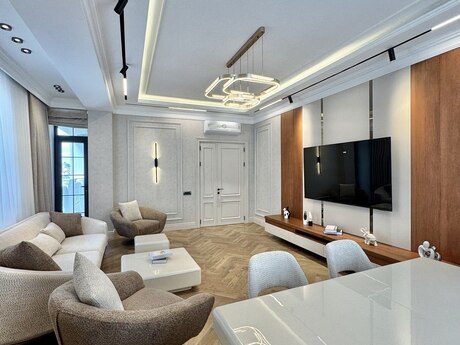 4 otaqlı yeni tikili - Elmlər Akademiyası m. - 166 m²