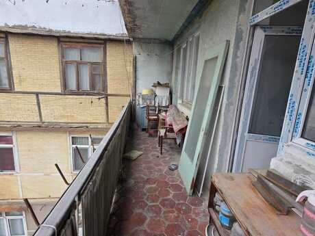 2 otaqlı köhnə tikili - Həzi Aslanov m. - 45 m²