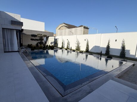 5 otaqlı həyət evi/bağ evi - Mərdəkan q. - 250 m²