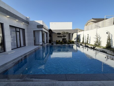 5 otaqlı həyət evi/bağ evi - Mərdəkan q. - 250 m²
