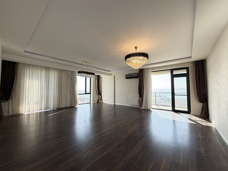 3 otaqlı yeni tikili - Əhmədli q. - 148 m²