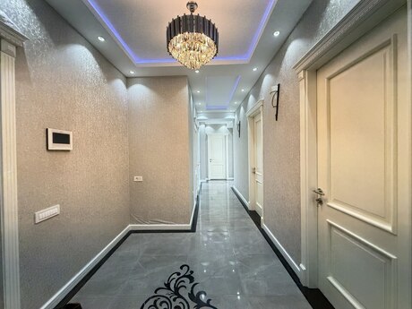 3 otaqlı yeni tikili - Əhmədli q. - 148 m²
