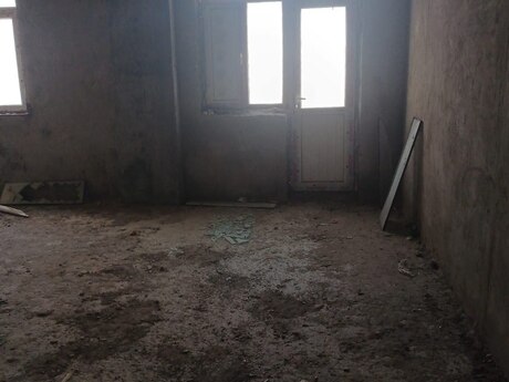 4 otaqlı yeni tikili - 8-ci mikrorayon q. - 152 m²
