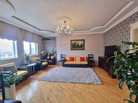 4 otaqlı yeni tikili - Binəqədi r. - 170 m²