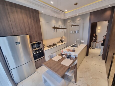 4 otaqlı mənzil, 150 m², Gənclik: 560 000 ₼ 2