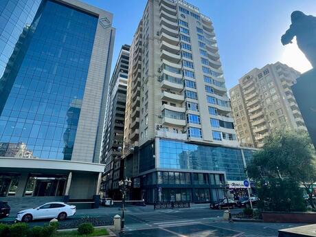 3 otaqlı yeni tikili - Şah İsmayıl Xətai m. - 136.1 m²