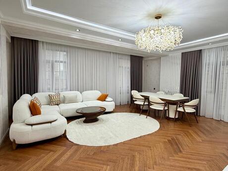 3-комн. новостройка - Насиминский  р. - 140 м²