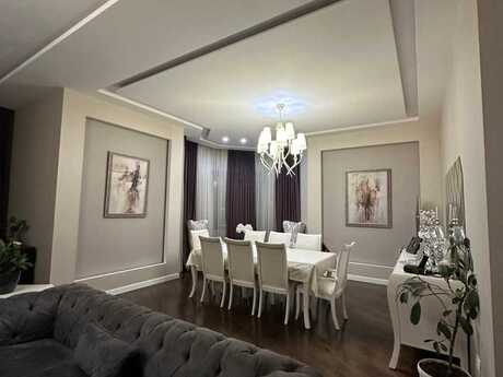 Объявление №5960091 - Баку, м. Низами, 4-комн., 200 м², 8/12 этаж