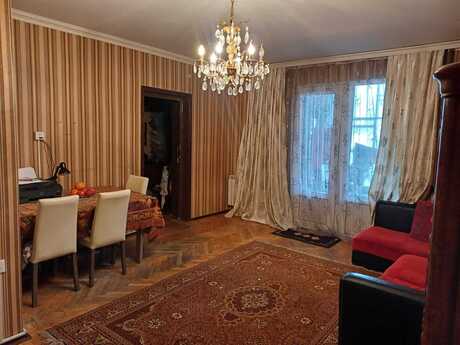 3-комн. новостройка - м. 28 мая - 122 м²
