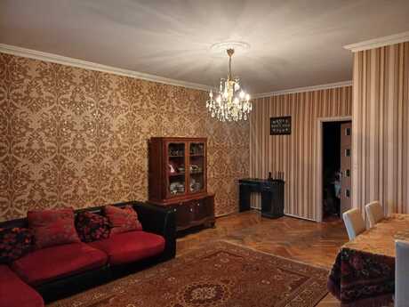 3-комн. новостройка - м. 28 мая - 122 м²