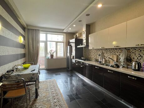 4 otaqlı mənzil, 200 m², Elmlər Akademiyası: 630 000 ₼ 3
