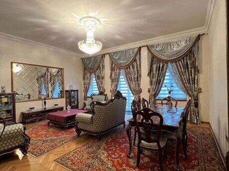 5-комн. вторичка - м. Ичеришехер - 250 м²