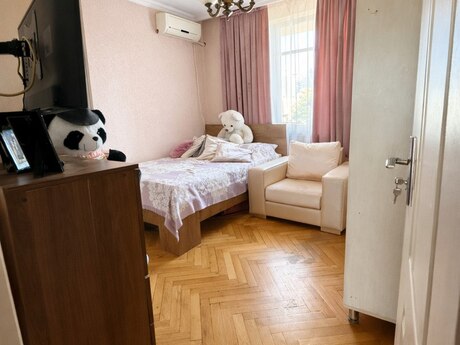 3 otaqlı köhnə tikili - Nəsimi r. - 75 m²