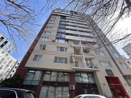 3 otaqlı yeni tikili - Nəsimi r. - 140 m²
