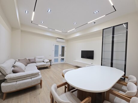 3-комн. новостройка - м. Шах Исмаил Хатаи - 140 м²