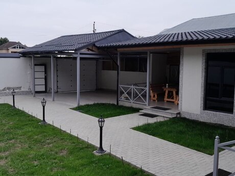 5 otaqlı həyət evi/bağ evi - Qusar - 185 m²