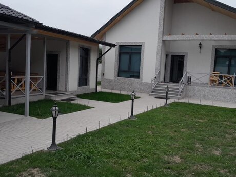 5 otaqlı həyət evi/bağ evi - Qusar - 185 m²