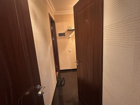 2 otaqlı köhnə tikili - 8-ci mikrorayon q. - 55 m²