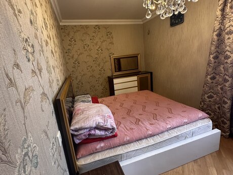 2 otaqlı köhnə tikili - 8-ci mikrorayon q. - 55 m²