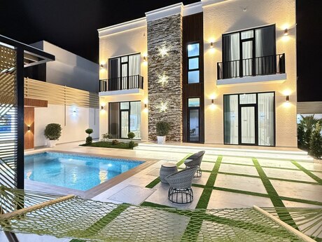 5 otaqlı həyət evi/bağ evi - Mərdəkan q. - 300 m²