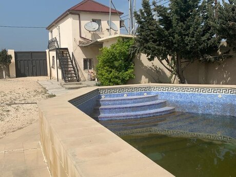 4 otaqlı həyət evi/bağ evi - Fatmayı q. - 160 m²