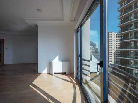 Kirayə 4 otaqlı mənzil, 180 m², 28 May: 4 500 ₼/ay 4