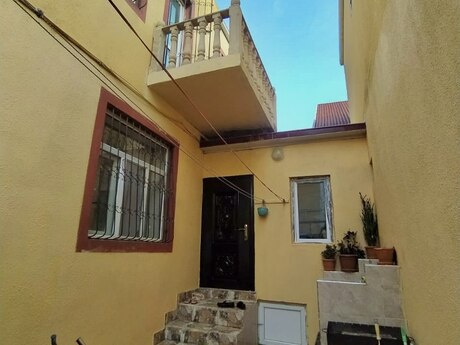 4 otaqlı həyət evi/bağ evi - Xırdalan - 130 m²