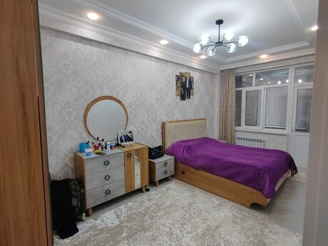 Satılır 3 otaqlı yeni tikili 91 m², Saray q.