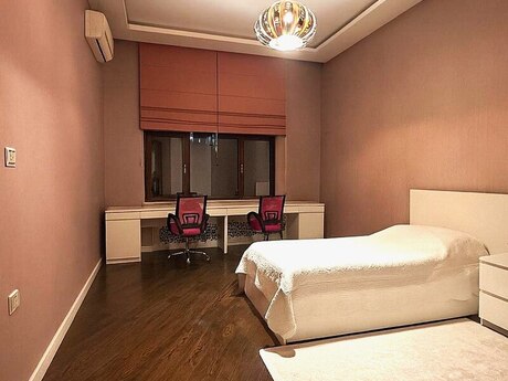 5 otaqlı mənzil, 202 m², Nizami: 740 000 ₼ 3