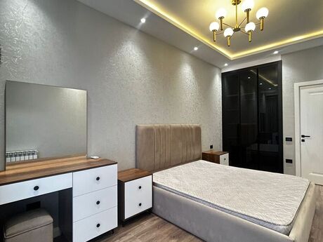 2-комн. новостройка - м. Низами - 80 м²