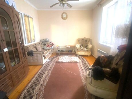 3 otaqlı həyət evi/bağ evi - Bakıxanov q. - 75 m²