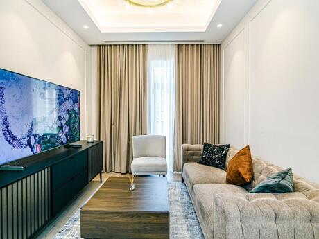 3 otaqlı yeni tikili - Ağ şəhər q. - 115 m²