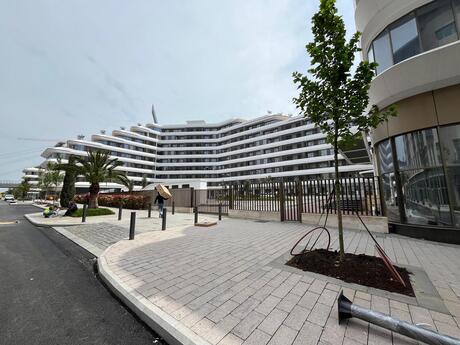 4 otaqlı yeni tikili - Ağ şəhər q. - 178 m²