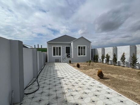 3 otaqlı həyət evi/bağ evi - Qala q. - 95 m²
