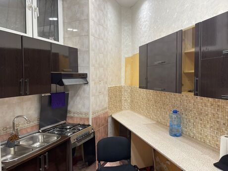 2-комн. офис - Насиминский  р. - 60 м²