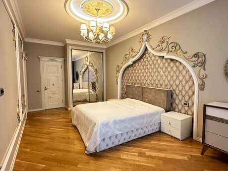 4 otaqlı yeni tikili - Şah İsmayıl Xətai m. - 230 m²