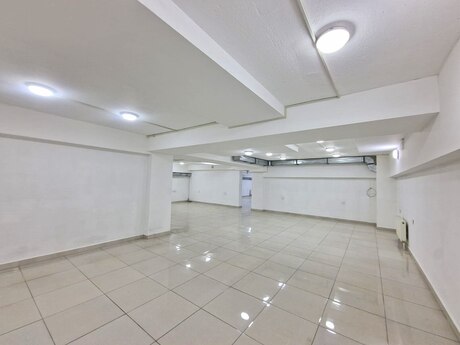 Obyekt - Xalqlar Dostluğu m. - 250 m²