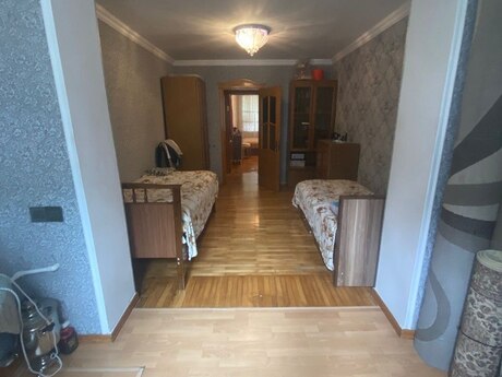 3 otaqlı köhnə tikili - Neftçilər m. - 70 m²
