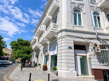 3 otaqlı köhnə tikili - İçəri Şəhər m. - 150 m²