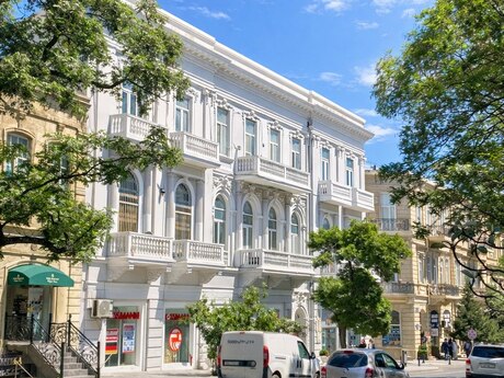 Elan №5962082 - Bakı, İçəri Şəhər m., 3 otaqlı, 150 m², 2/3 mərtəbə