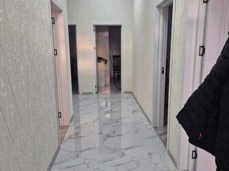 4 otaqlı həyət evi/bağ evi - Zabrat q. - 100 m²