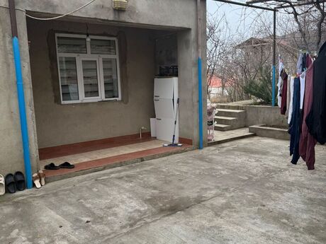 3 otaqlı həyət evi/bağ evi - Novxanı q. - 50 m²
