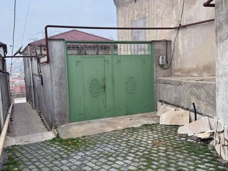 3 otaqlı həyət evi/bağ evi - Novxanı q. - 50 m²