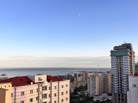3 otaqlı yeni tikili - Elmlər Akademiyası m. - 210 m²