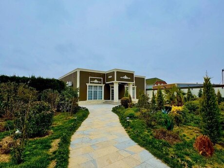 4 otaqlı həyət evi/bağ evi - Mərdəkan q. - 250 m²